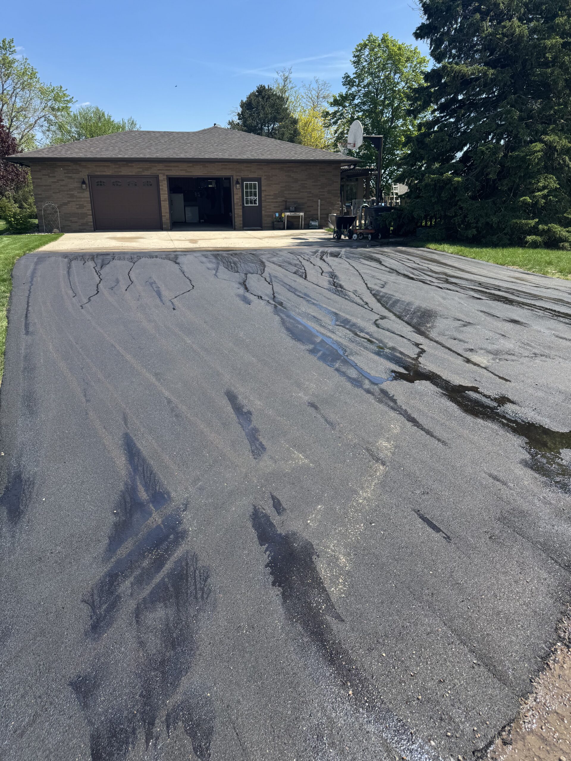 Sealcoating project Des Moines Iowa — BB Road Maintenance