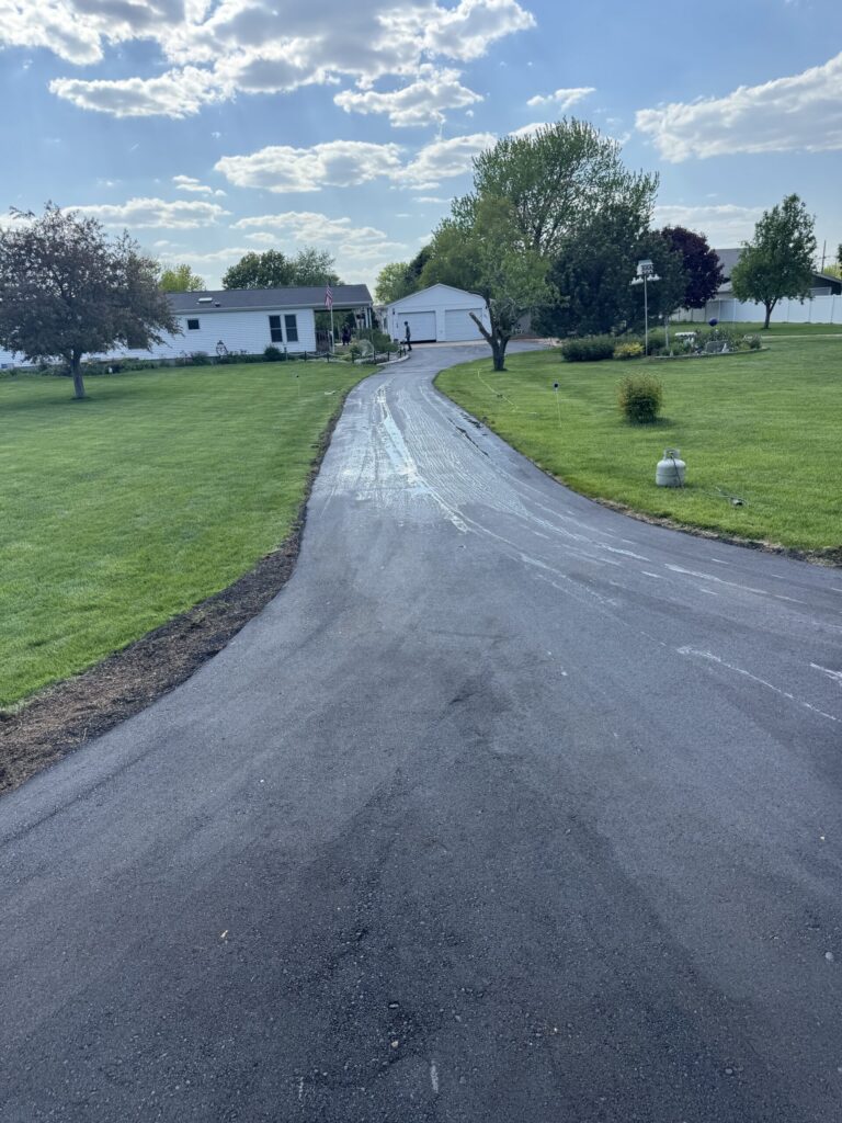 Sealcoating Des Moines Iowa